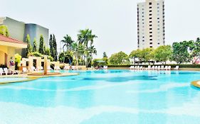 Sea View Beachfront Condos Pattaya Jomtien Beach
